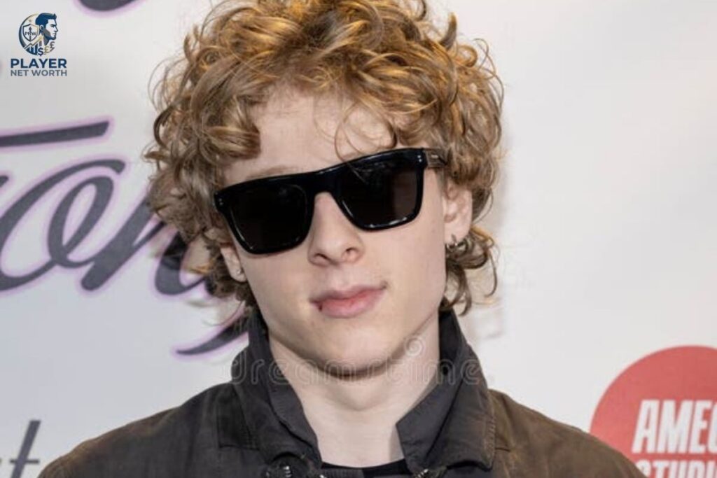 Lev Cameron Net Worth