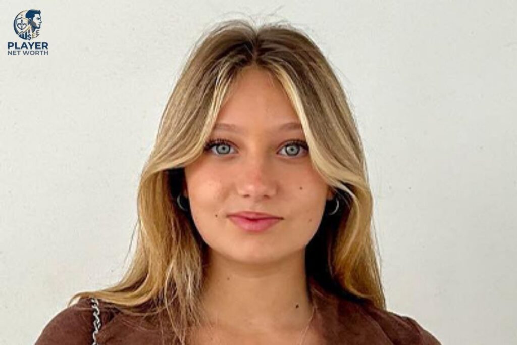 Nicolette Durazzo
