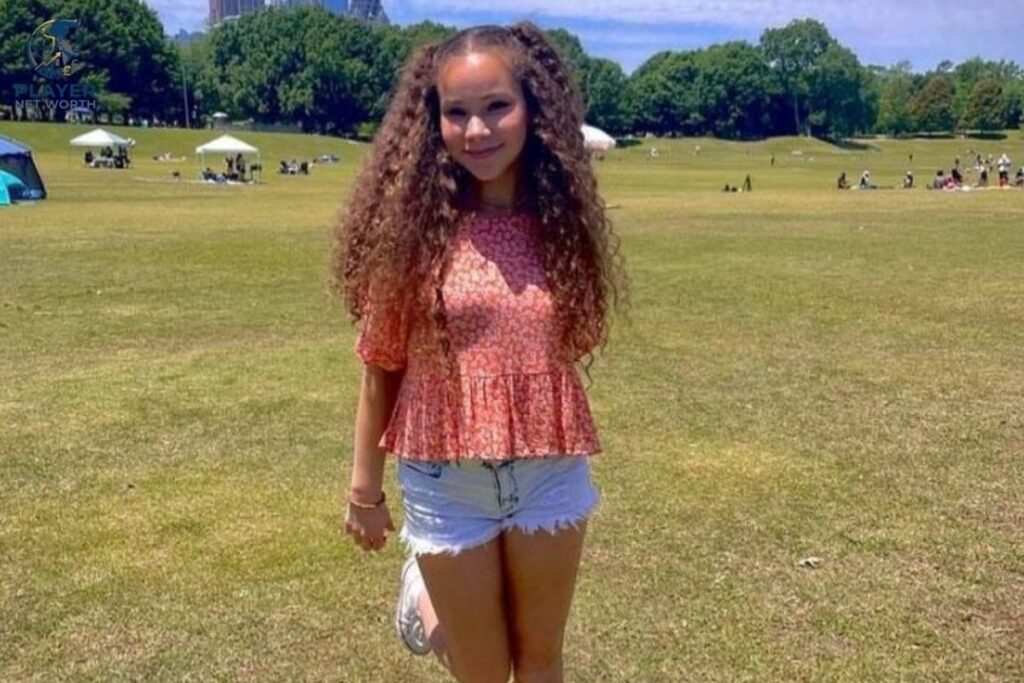 Olivia Haschak Net Worth